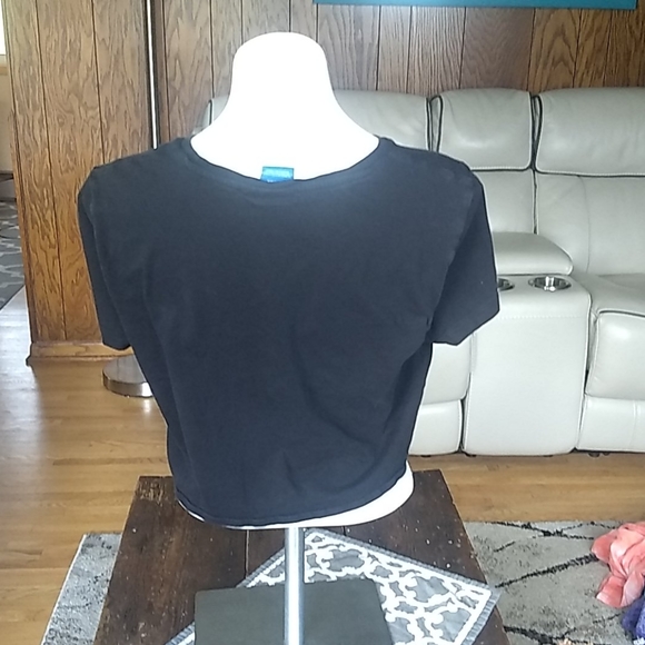 adidas black crop - Picture 2 of 3